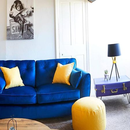 The Penthouse Queen Margaret'S Lodge Scarborough Exteriör bild