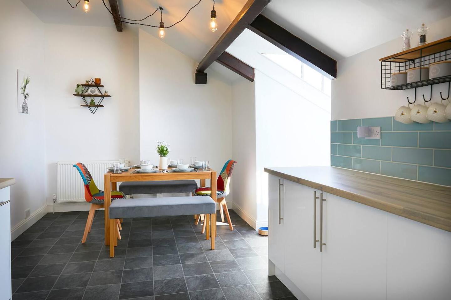 The Penthouse Queen Margaret'S Lodge Scarborough Exteriör bild